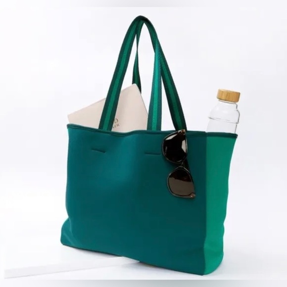 NWT Summersalt Neoprene Tote - Picture 3 of 6